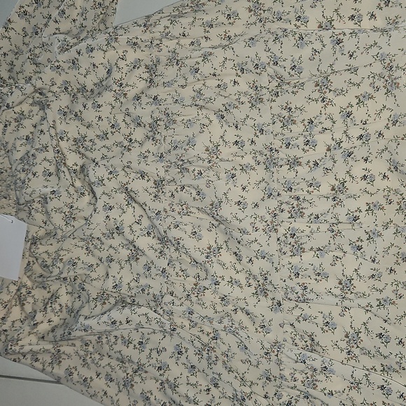 JUNIORS DITSY FLORAL PRINT HIGH NECK TIERED LONG SLEEVE TOP - Picture 2 of 8